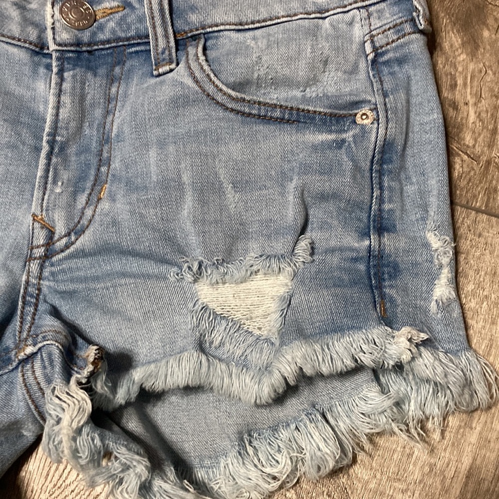 Express jean shorts Size 0 - Picture 3 of 9